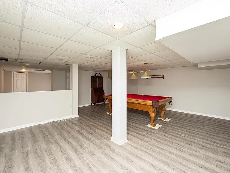 58 Danielle Ct — Photo 34
