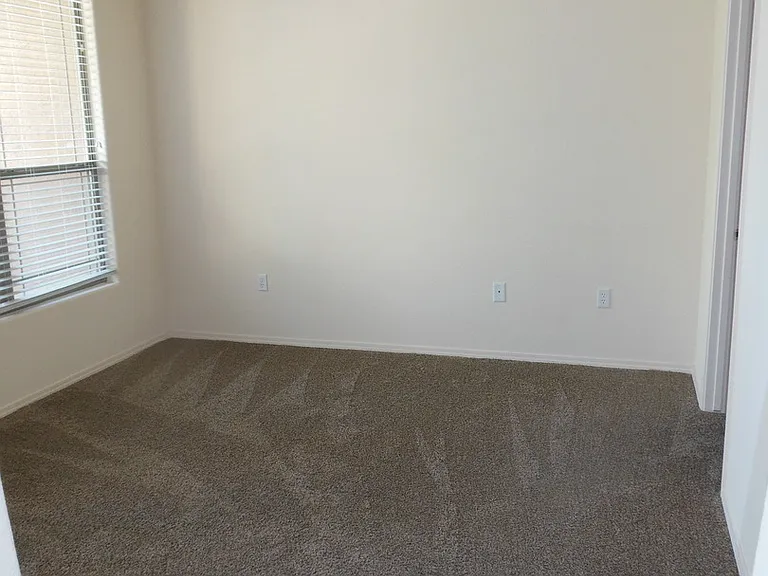 1640 Arbolera Loop SE — Photo 13