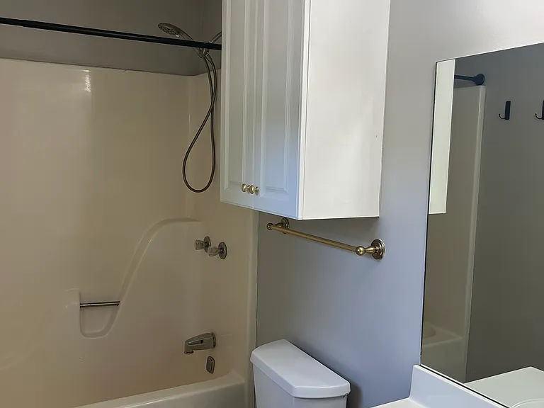 218 Lincoln Grn — Photo 11