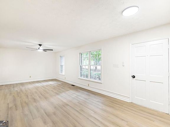 5th image of 816 Wentworth Dr