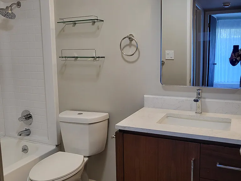 26 Hayward Ave #205 — Photo 15