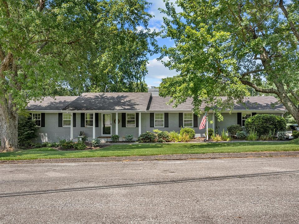 1st image of 1003 Forest Dr