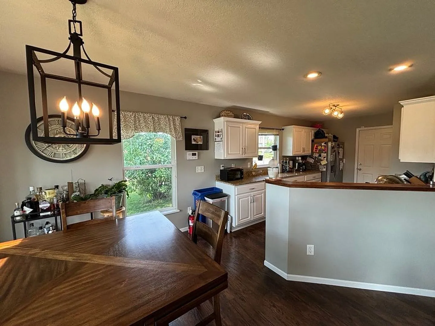 3 Bedroom Single Family Home in Iowa City — Photo 4