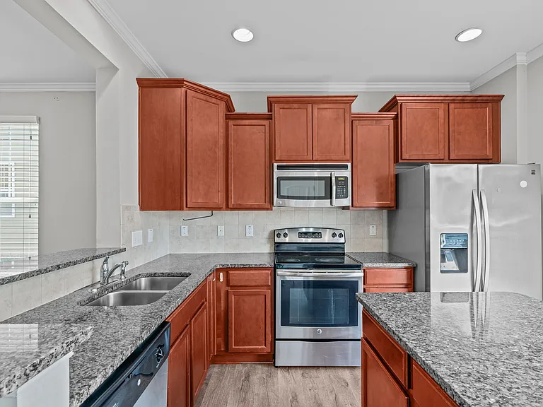 1001 Summerhouse Rd — Photo 8