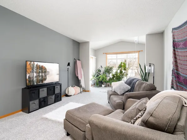 310 Fern St APT 5, Big Lake, MN 55309