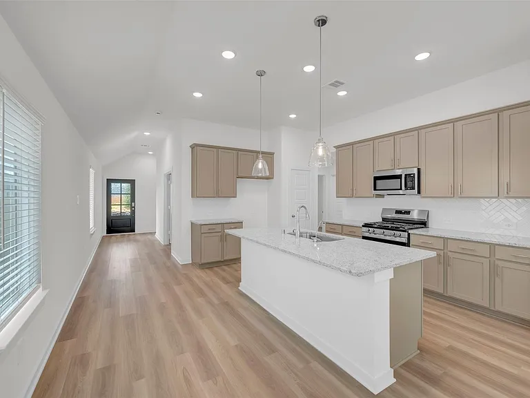 10223 Burton Path — Photo 7