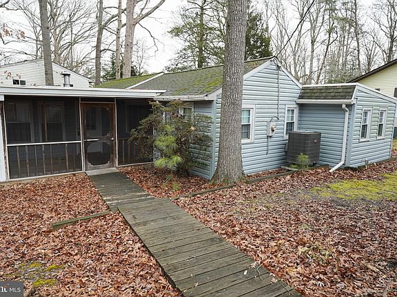 3rd image of 22997 Cypress Dr