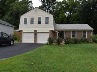 1005 Foster Pl SW, Leesburg, VA 20175