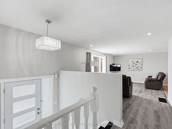 4th image of 4318 County Road 6 Rd