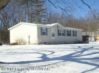 132 Hoover Rd, Dallas, PA 18612