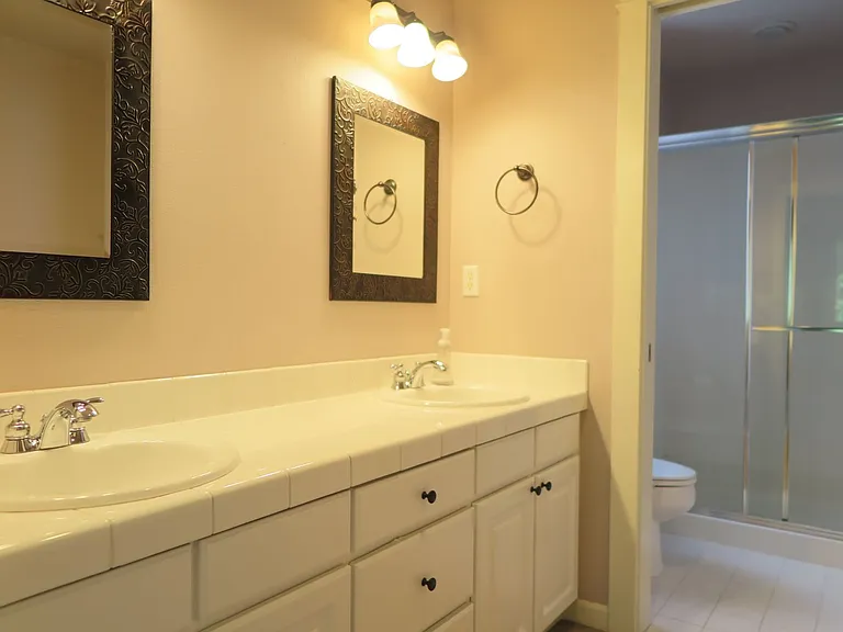 10267 NW Alder Grove Ln — Photo 15