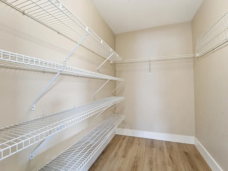 1780 Pierside Cir — Photo 14