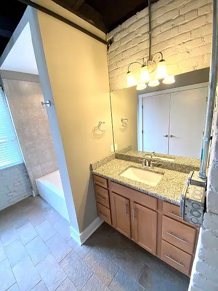 1016 Jefferson St #4 — Photo 18