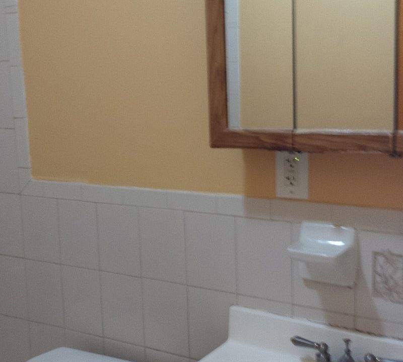 1st image of 463 Hancock St APT 2