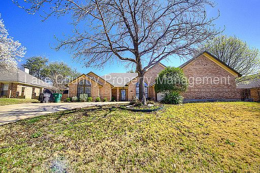 1st image of 8624 Crosswind Dr