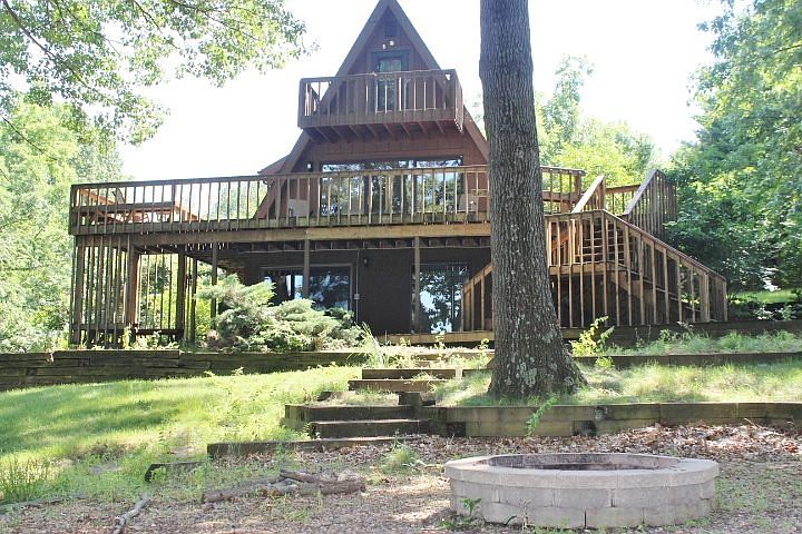 1st image of 398 Knollridge Cir