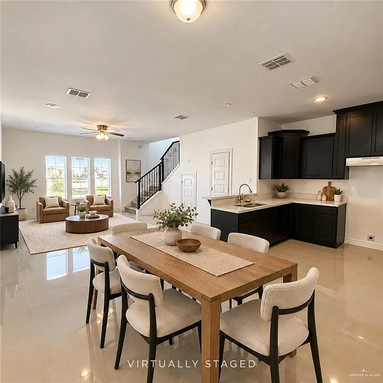 2 bed, 2.5 bath, 4991 sqft, $1,100 — Photo 1