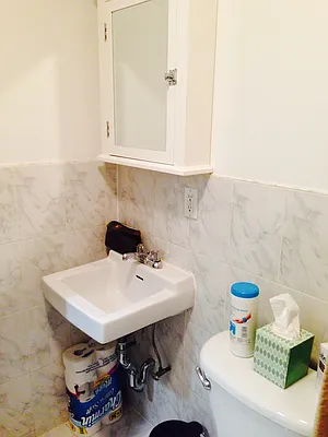 Rented by New York Realty | media 7