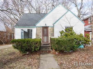 3233 Peck St, Muskegon Heights, MI 49444