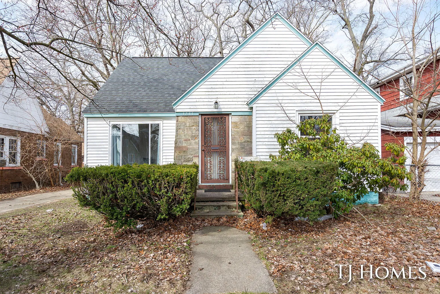 3233 Peck St photo 1