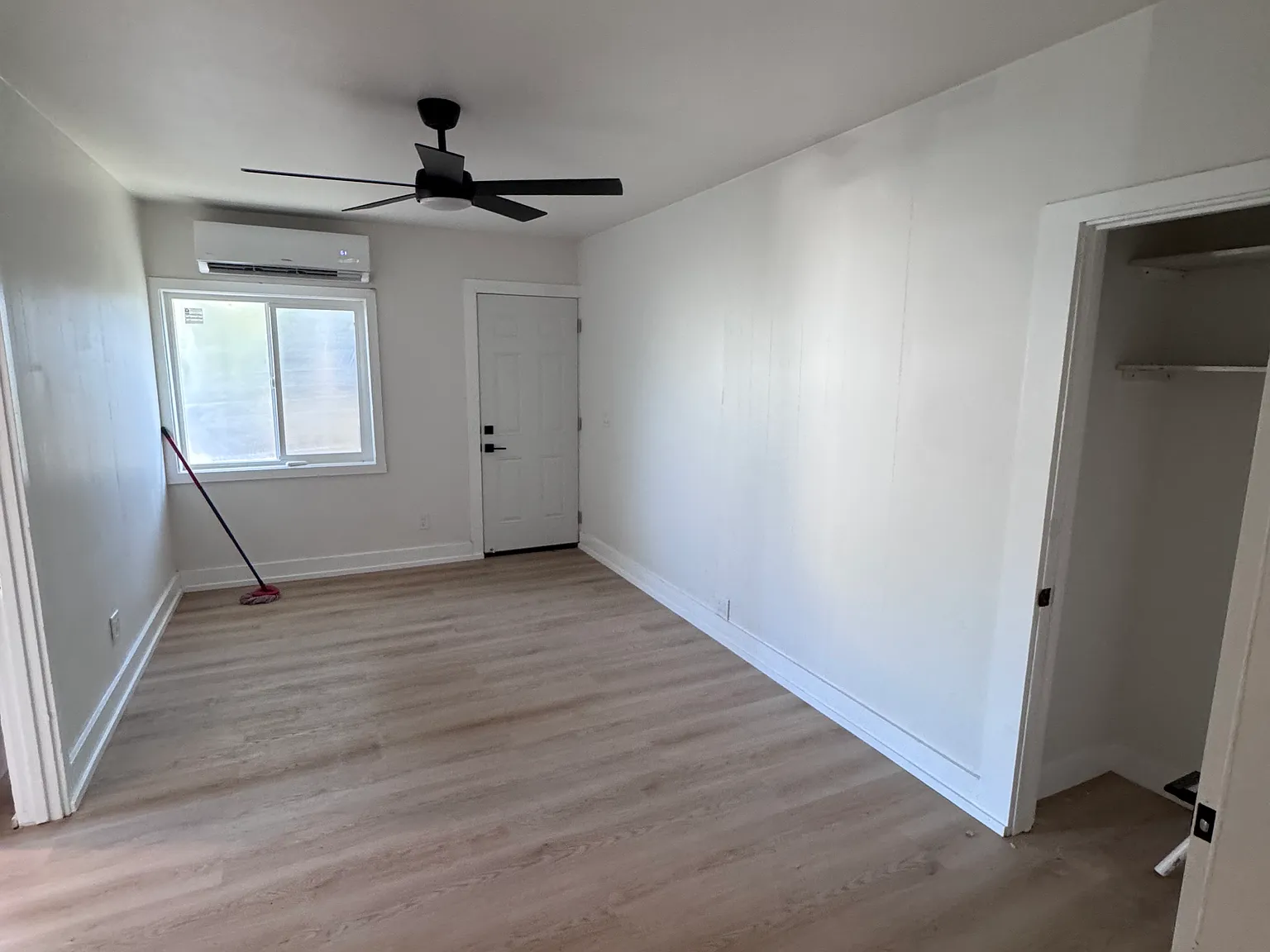 2 bed, 750 sqft, $2,550 — Photo 3
