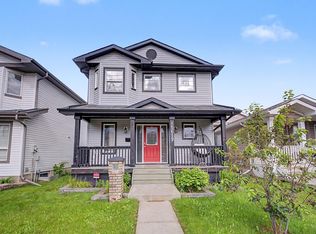 15619 45th St NW, Edmonton, AB T5Y 3G8