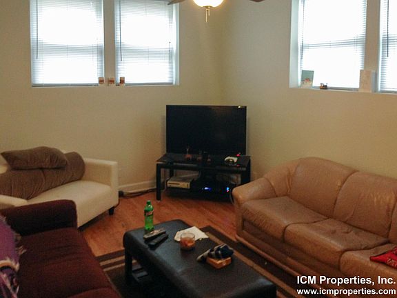 4th image of 3927 N Pine Grove Ave #1N