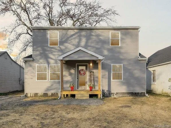 73 Kessler St, Monroe, MI 48162