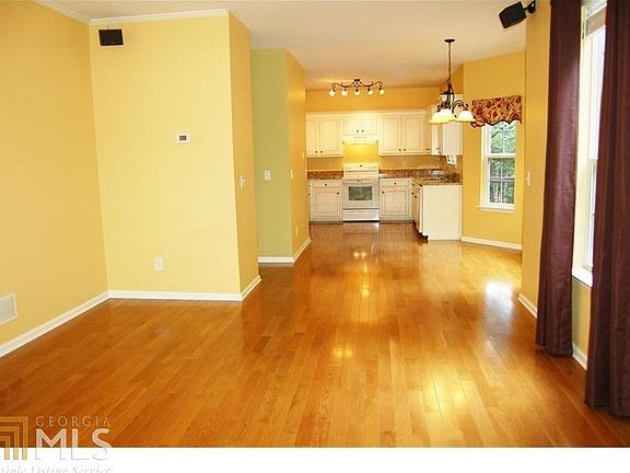 5th image of 2942 Oak Meadow Ln