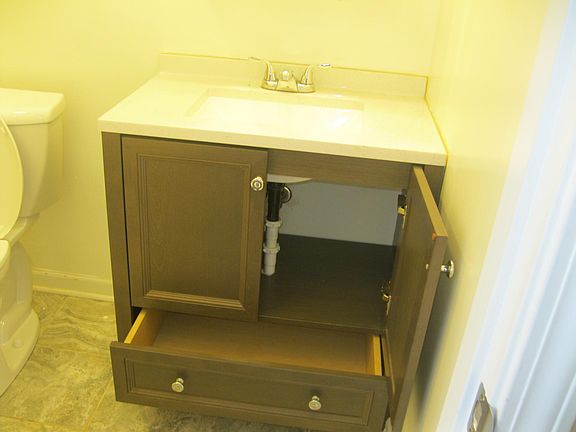 4th image of 778 E 5th Ct APT G