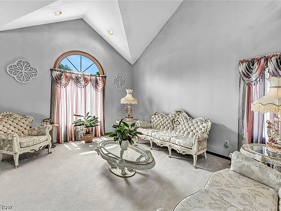 5th image of 5165 Stevenson St