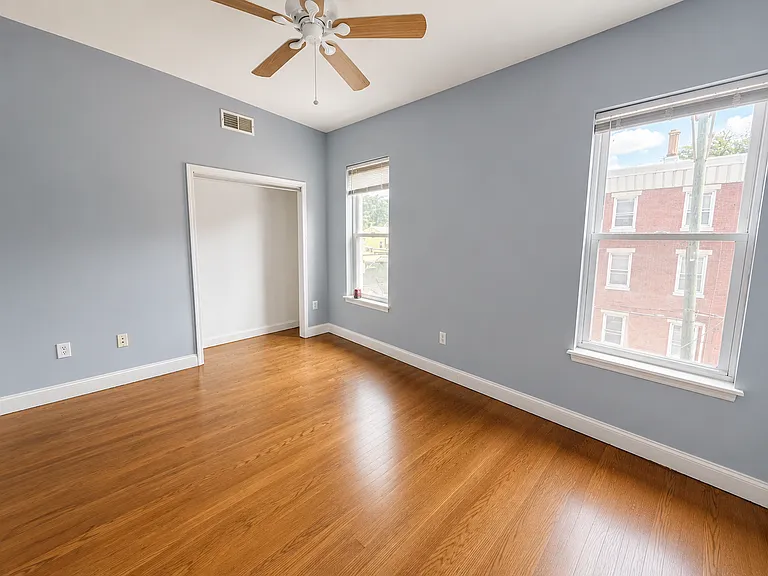146 Vassar St #3 — Photo 6