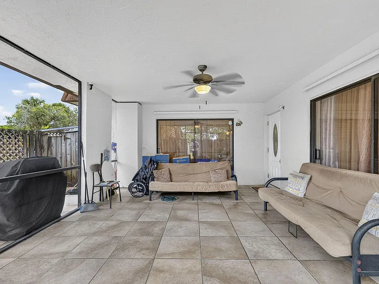 4825 NW 95th Ave #A — Photo 27