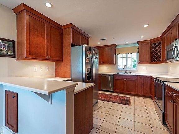 4th image of 782 Eagle Creek Dr #K-557