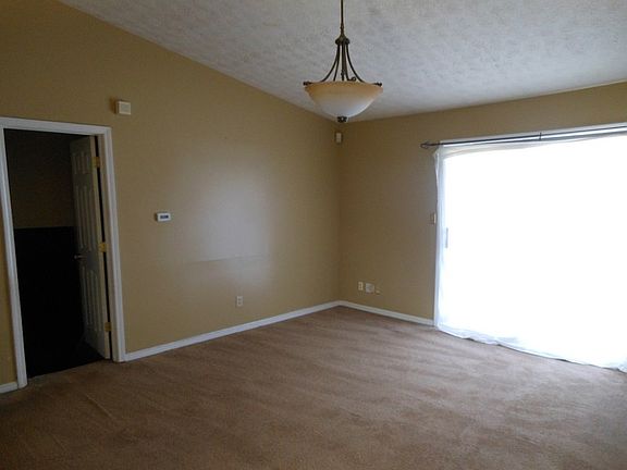 5th image of 11026 Amburg Ct