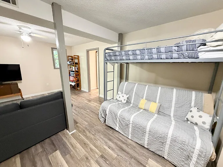 11 Mizzen Ln — Photo 14