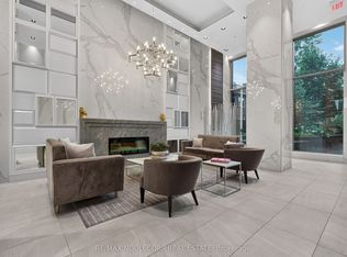 501 Saint Clair Ave W #1911, Toronto, ON M5P0A2