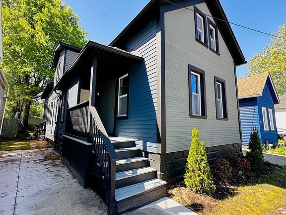 2nd image of 3205 Trowbridge Ave #1