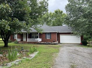 3038 Flatwoods Rd, Lebanon, TN 37090