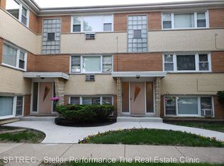 3950 N Pioneer Ave #1, Chicago, IL
