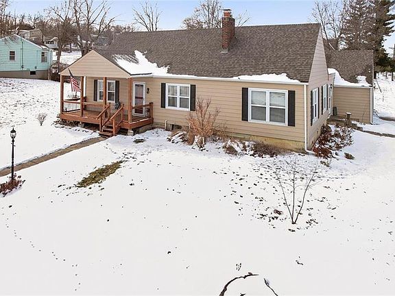 2nd image of 300 Highland Ave