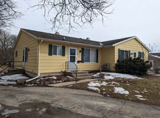 1301 Loreen Dr, Madison, WI 53711