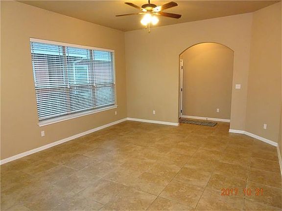 4th image of 162 Mauna Kea Ln Unit B