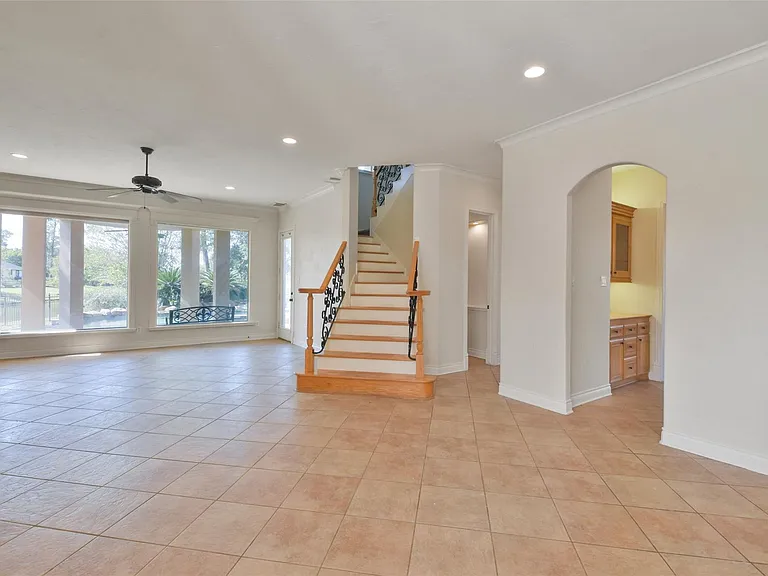8114 Hideaway Lake Cir — Photo 9