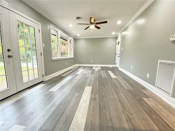 3rd image of 1621 Maura Pl