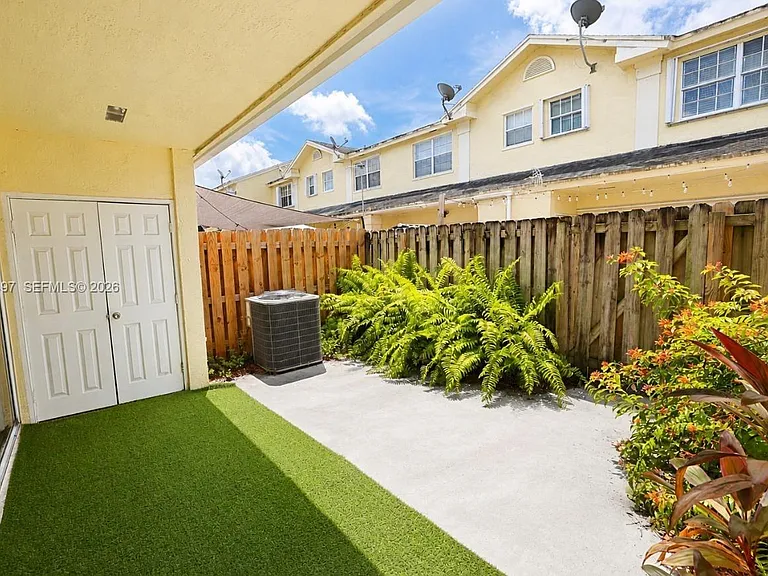 11840 SW 99th St #11840 — Photo 22