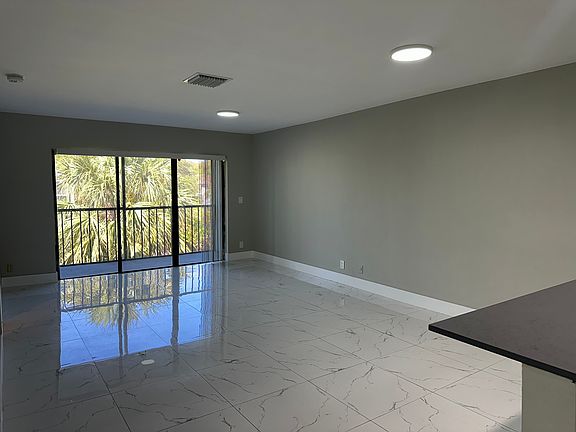 4th image of 4881 Arjaro Dr #4881