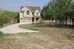 2nd image of 1001 Woodland Hills Dr
