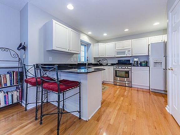 4th image of 1491 Wedgewood Dr