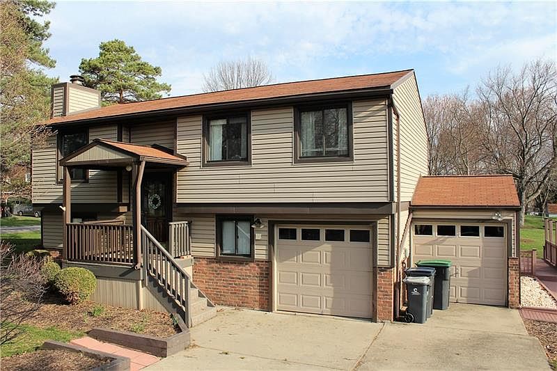 1st image of 135 McDonald Dr